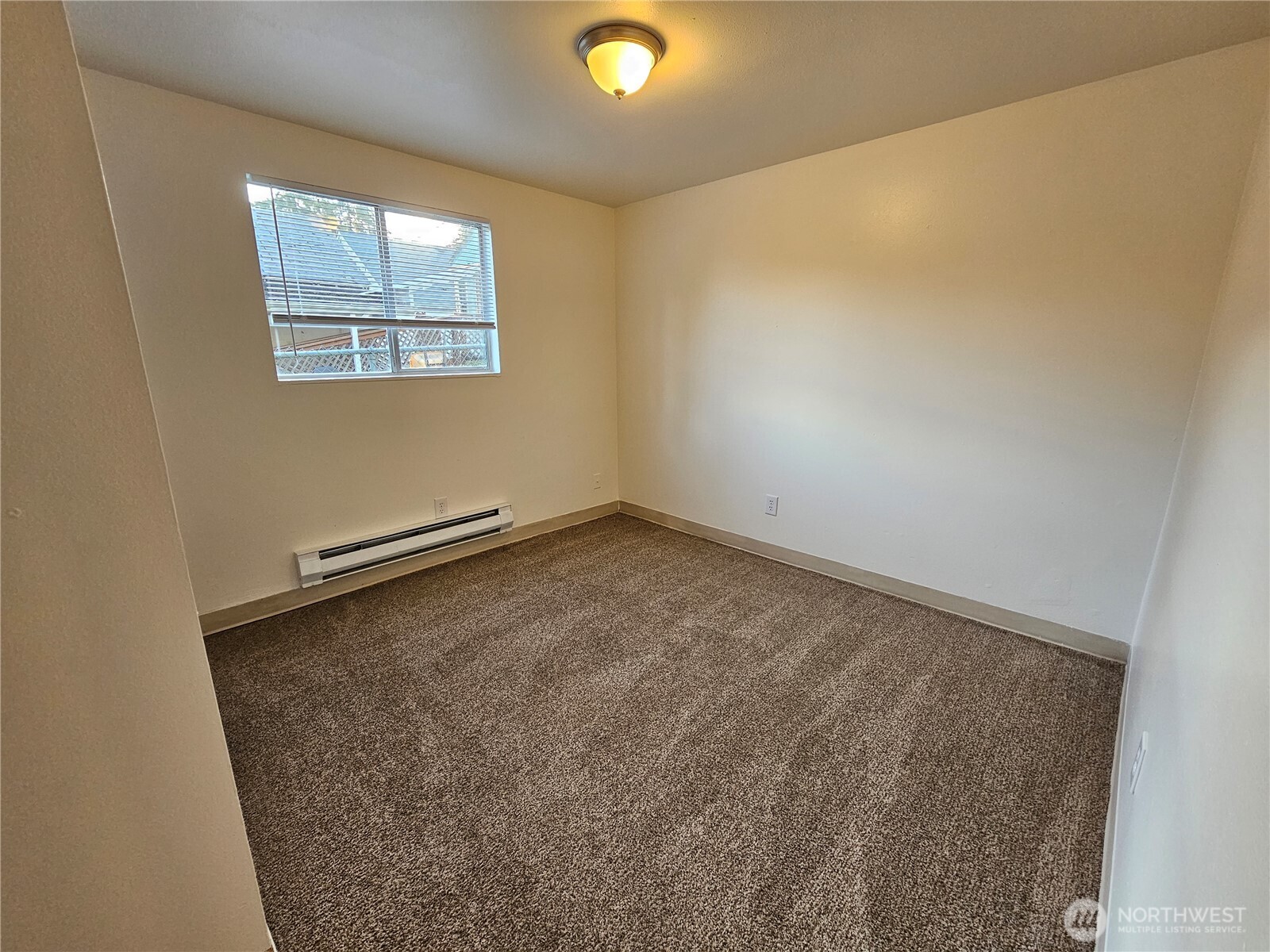 1 pacific Place #2, Longview, WA 98632
