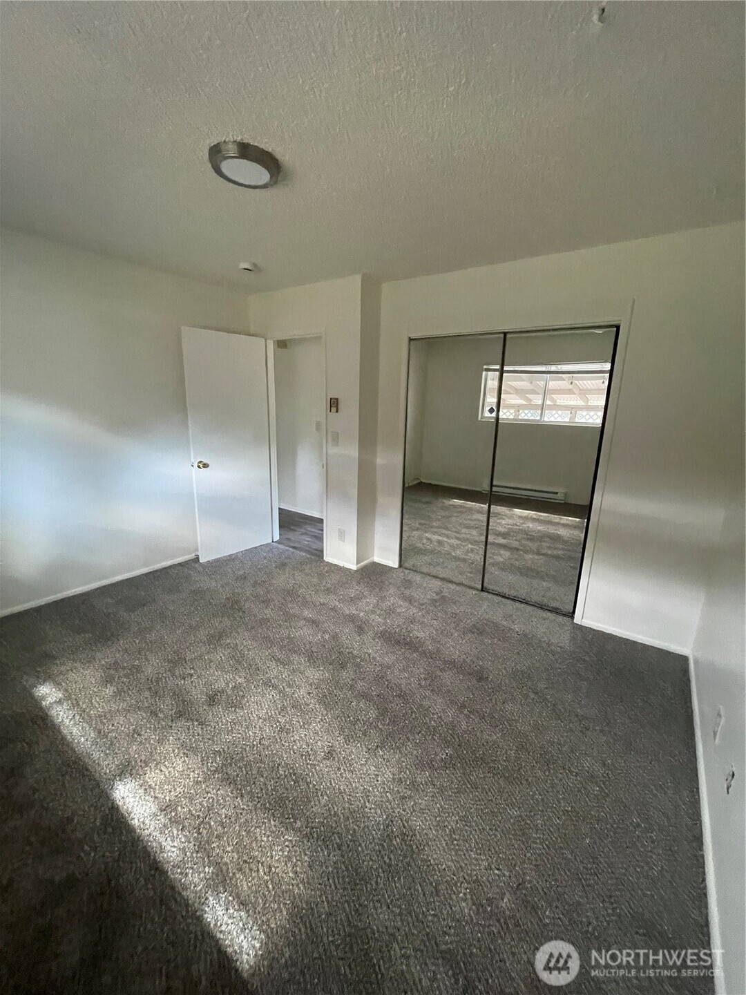1 pacific Place #2, Longview, WA 98632