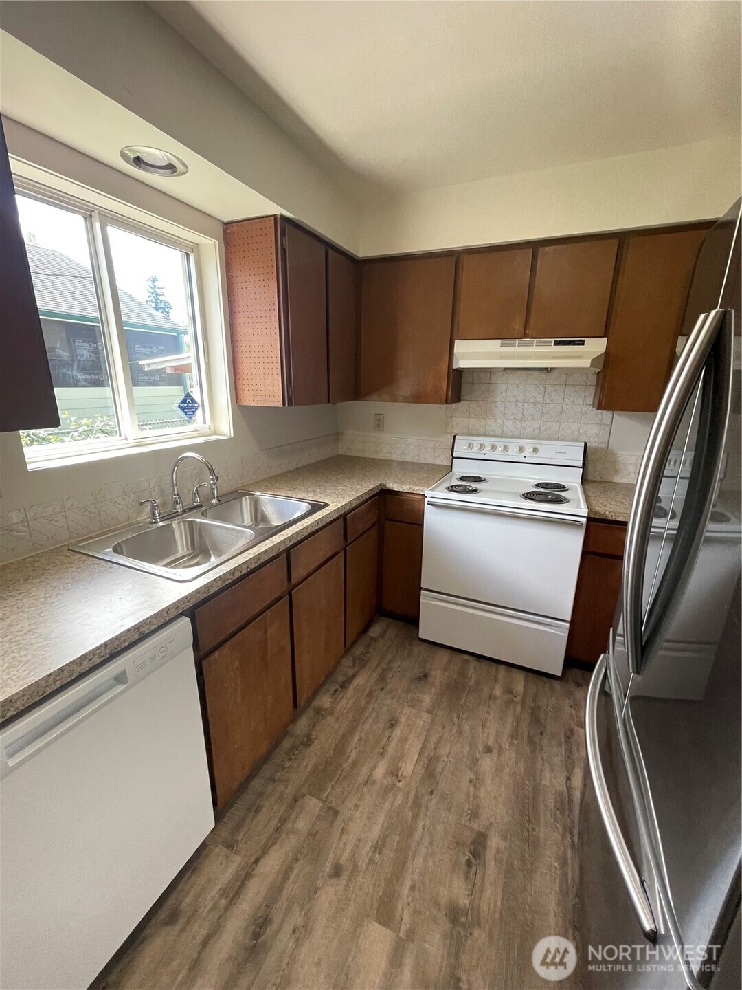 1 pacific Place #2, Longview, WA 98632
