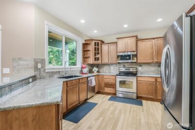 17401 140th Ave East , Puyallup, WA 98374 - Photo 11