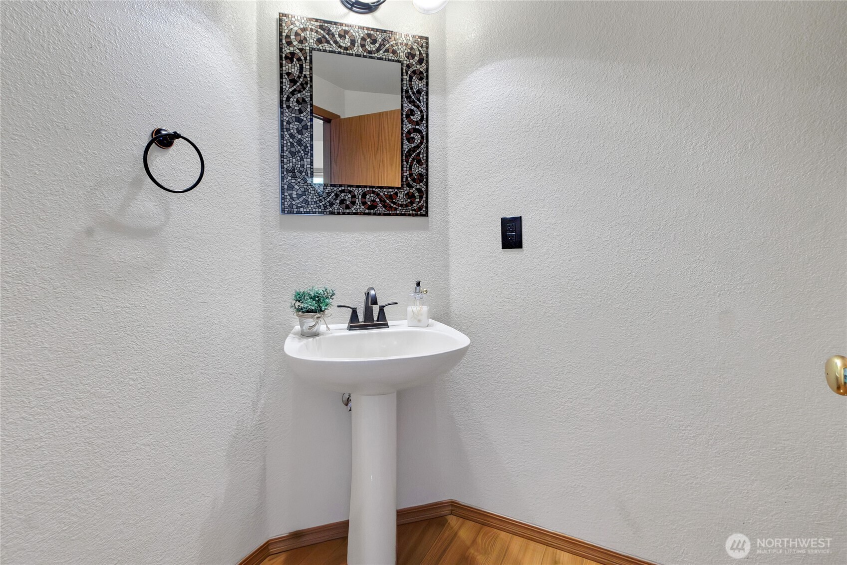 800 19th Avenue SE, Puyallup, WA 98372