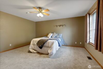 800 19th Avenue SE, Puyallup, WA 98372 - Photo 17