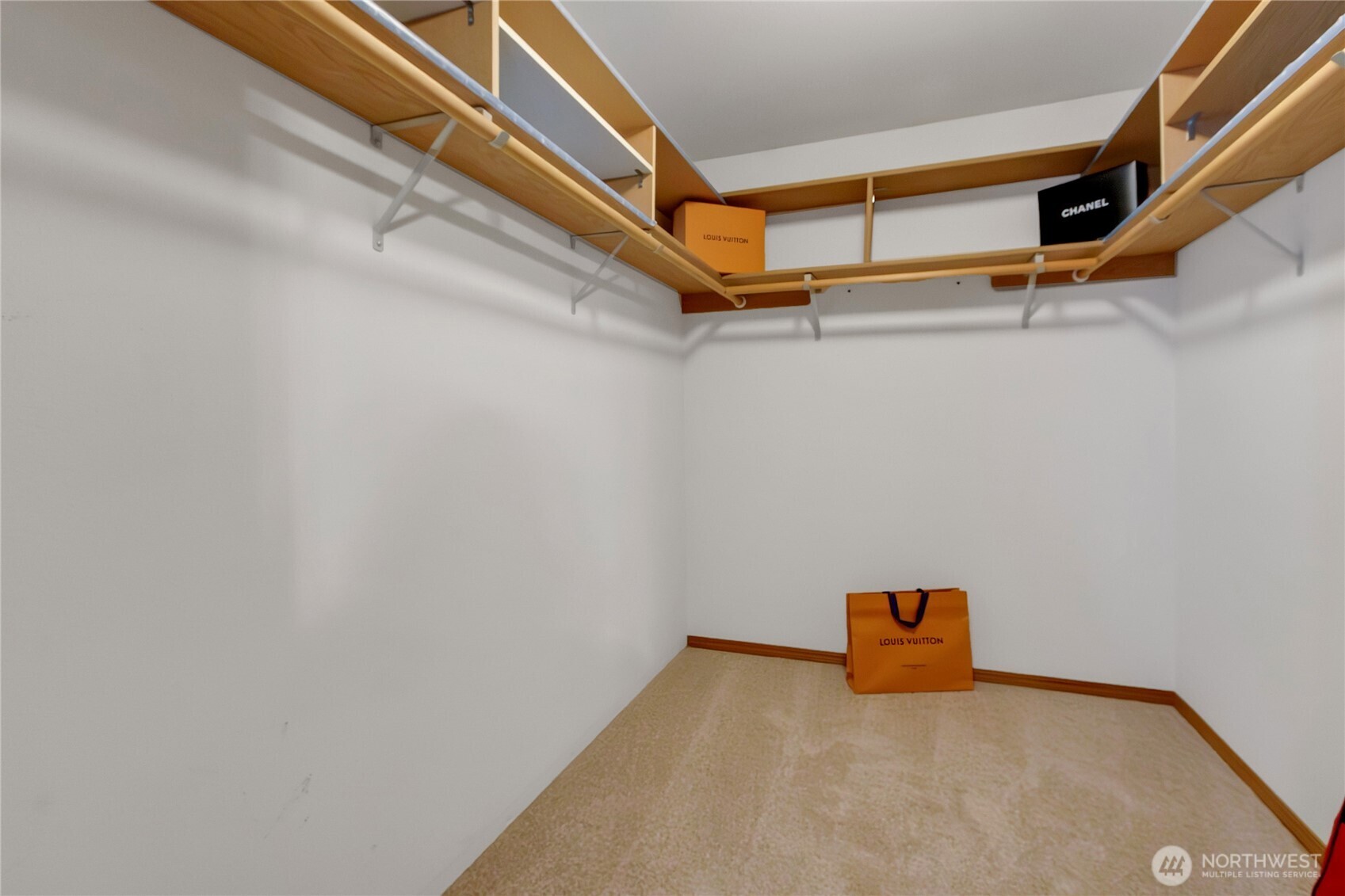 800 19th Avenue SE, Puyallup, WA 98372