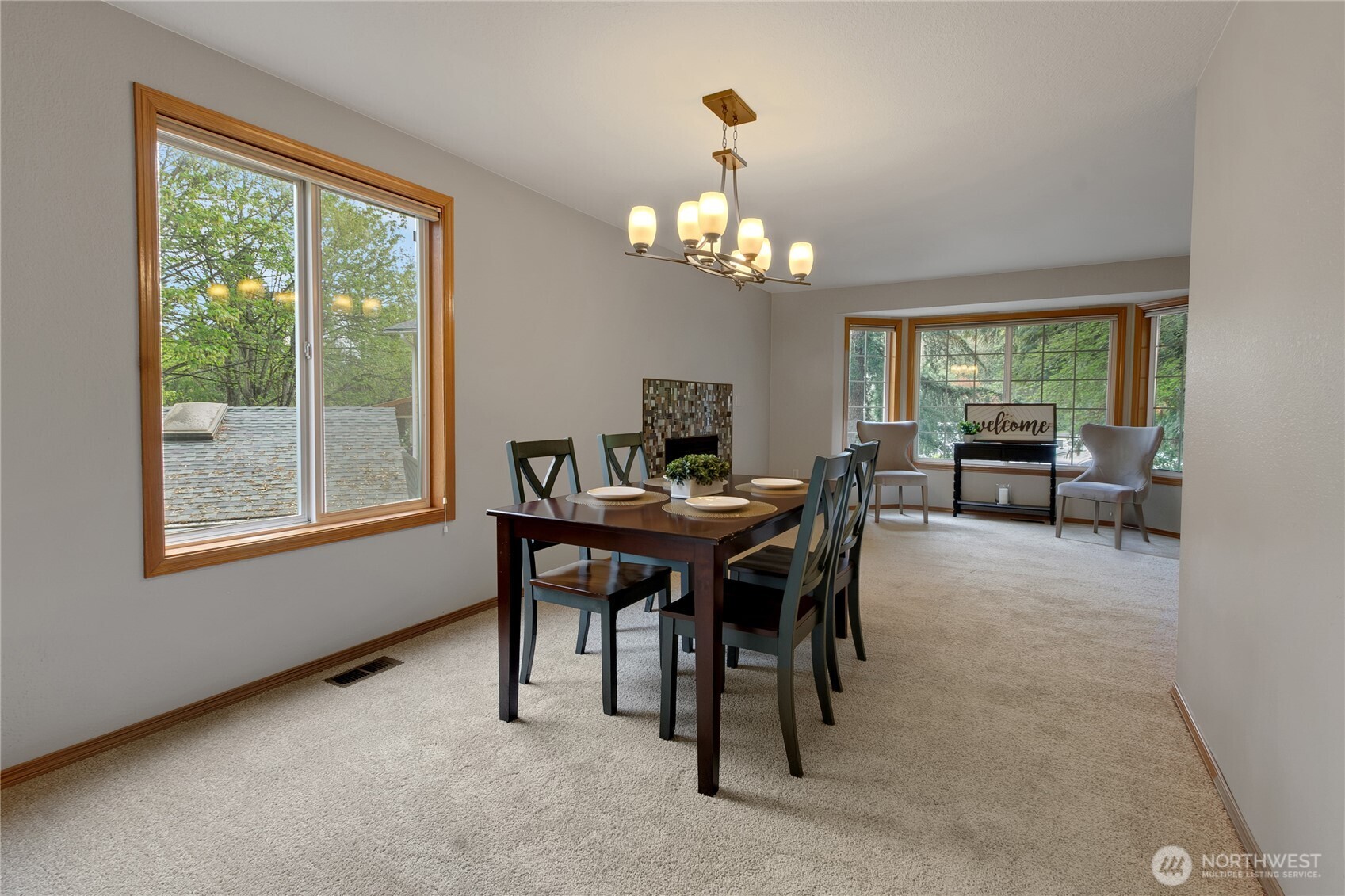 800 19th Avenue SE, Puyallup, WA 98372