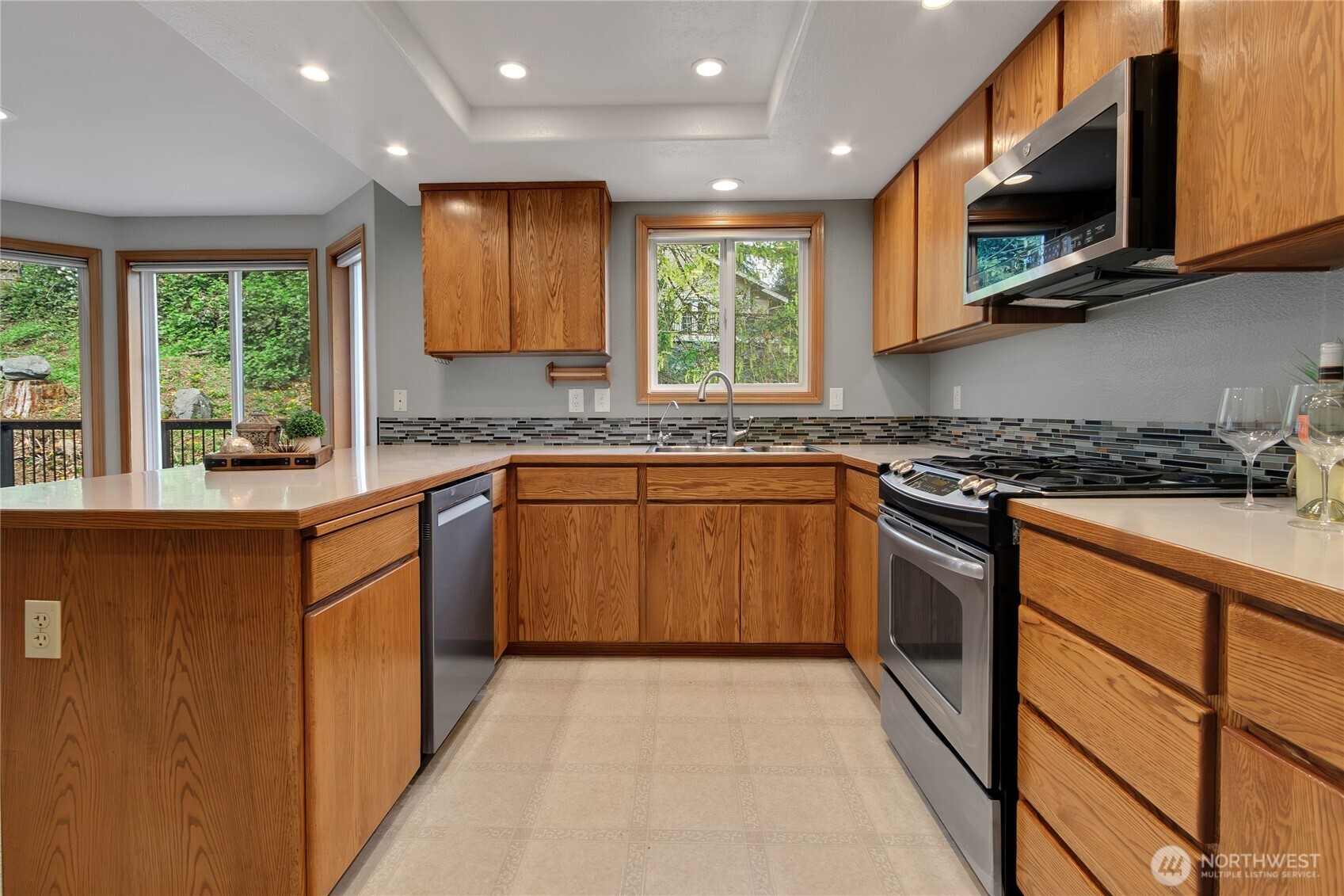 800 19th Avenue SE, Puyallup, WA 98372