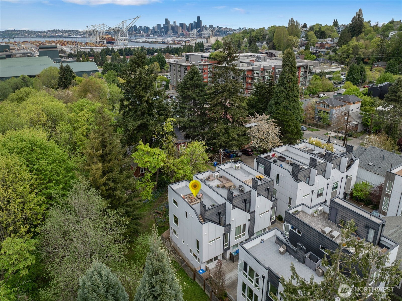 2619 SW Adams Street , Seattle, WA 98126