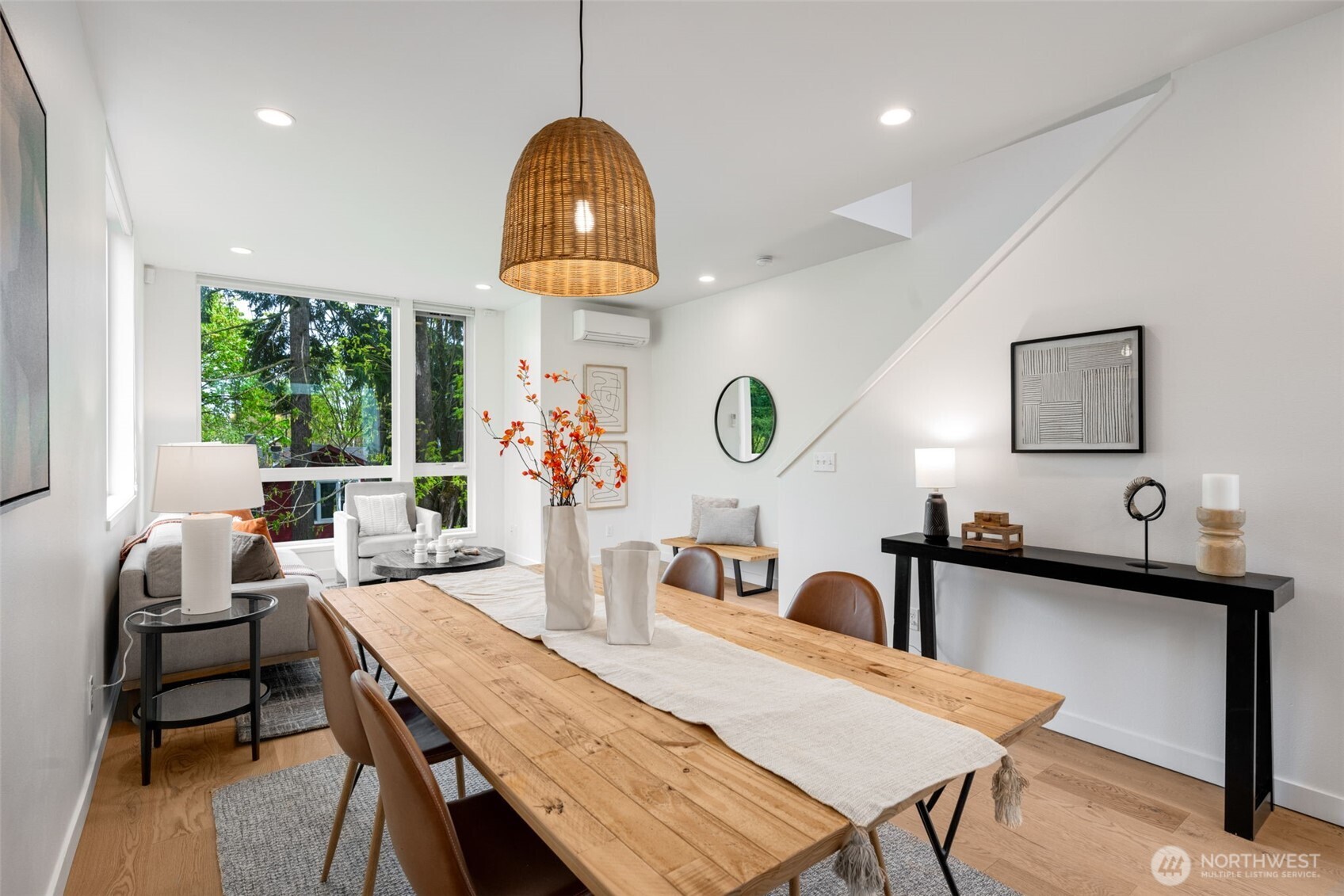 2619 SW Adams Street , Seattle, WA 98126