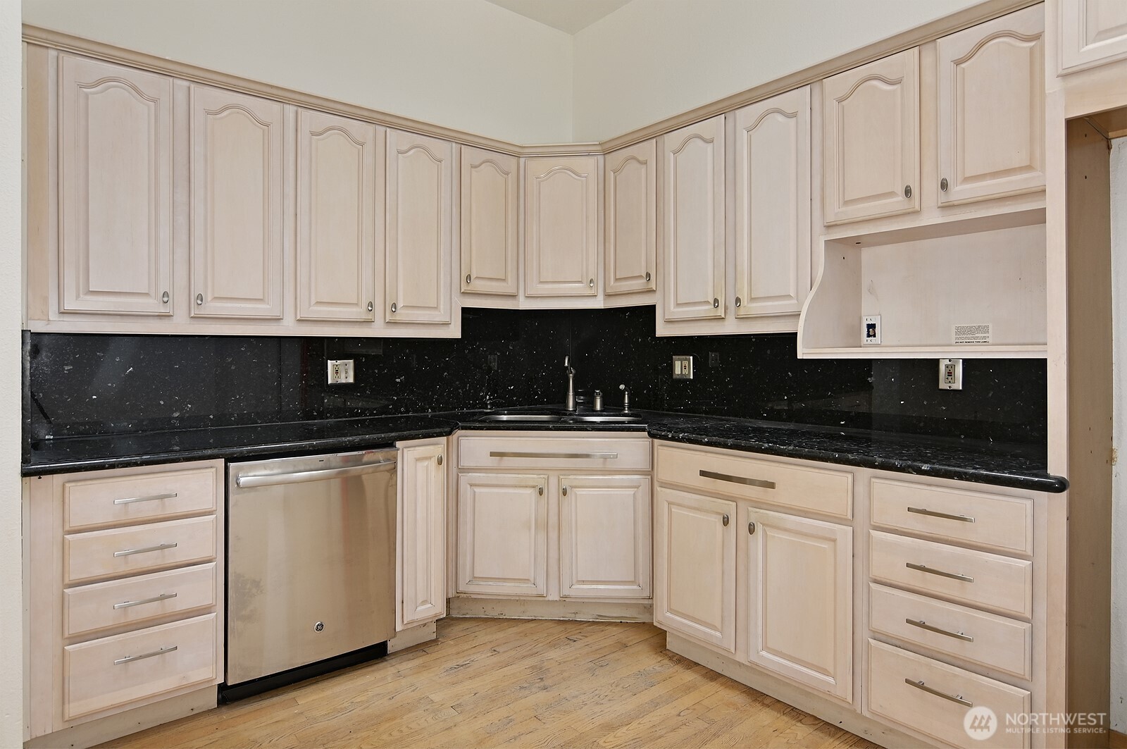 3015 Beacon Avenue S, Seattle, WA 98144
