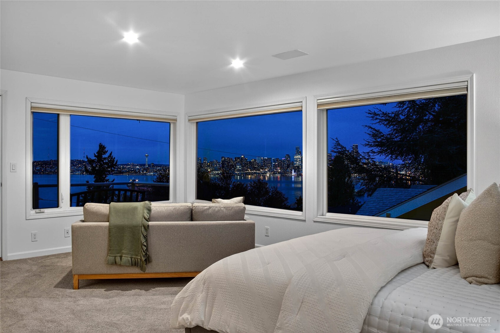 4057 SW Holgate Street , Seattle, WA 98116