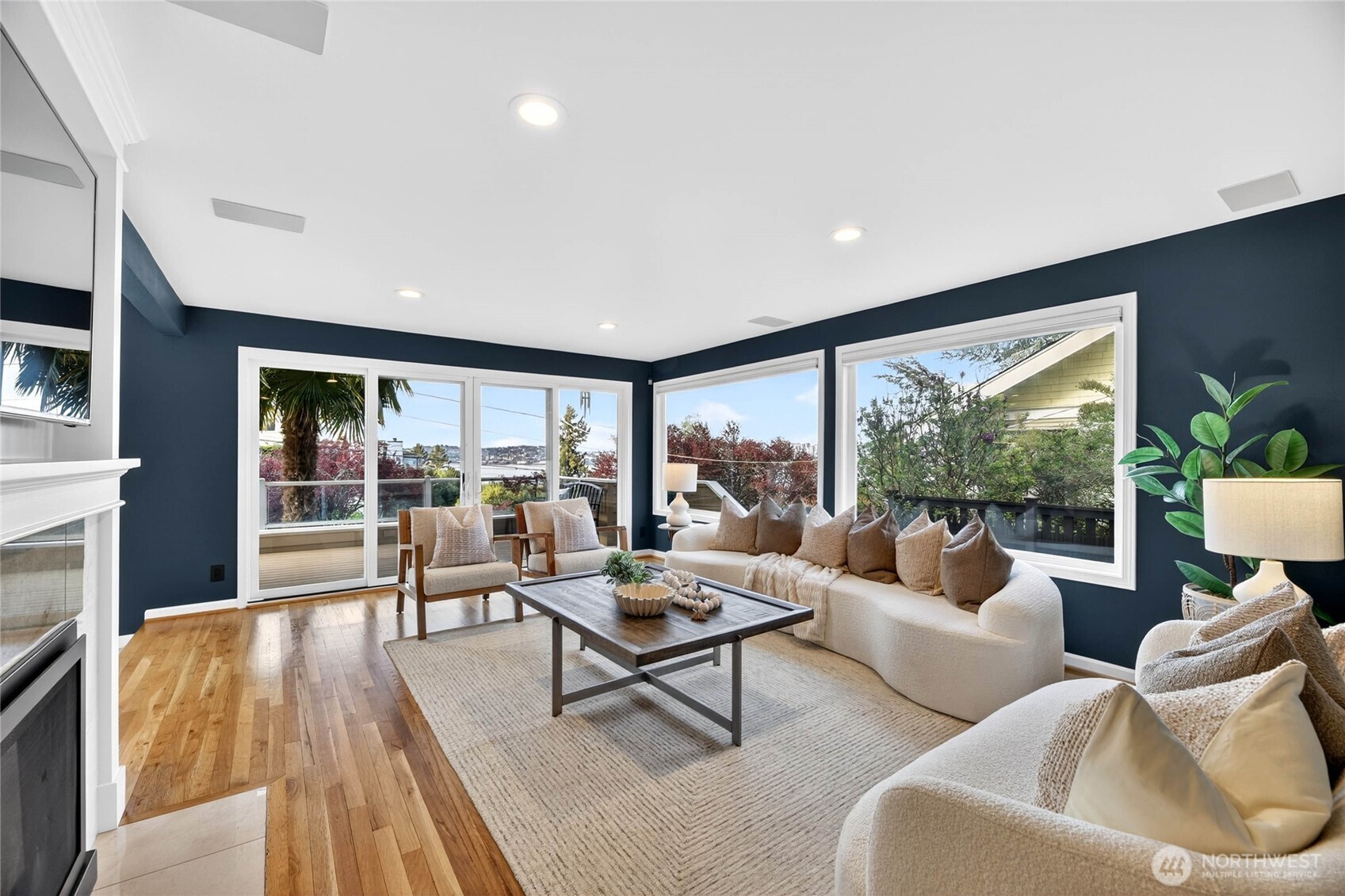 4057 SW Holgate Street , Seattle, WA 98116