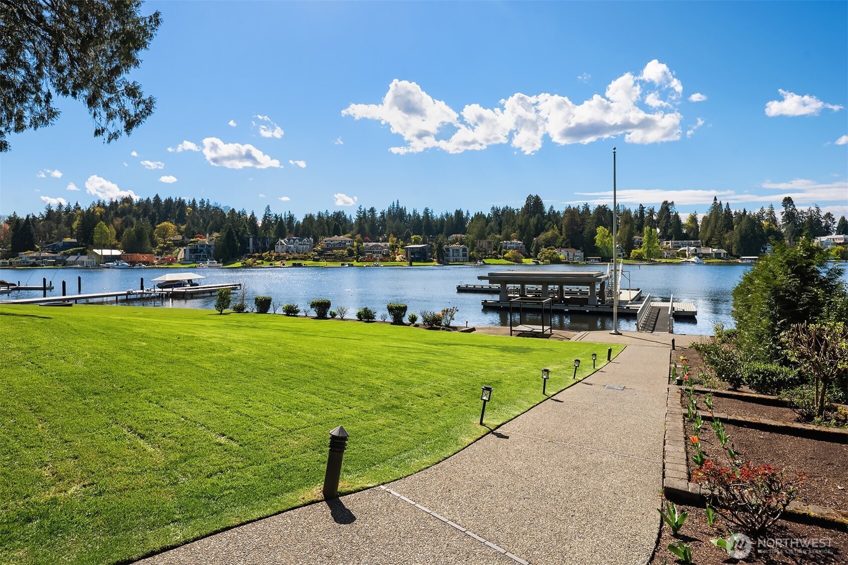3445 Hunts Point Road , Hunts Point, WA 98004