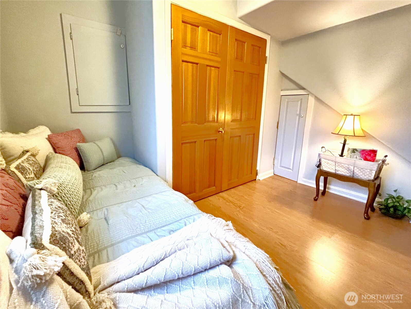 1109 E 31 Street , Tacoma, WA 98404