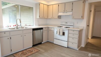 3205 Westminster Drive SE, Port Orchard, WA 98366 - Photo 16