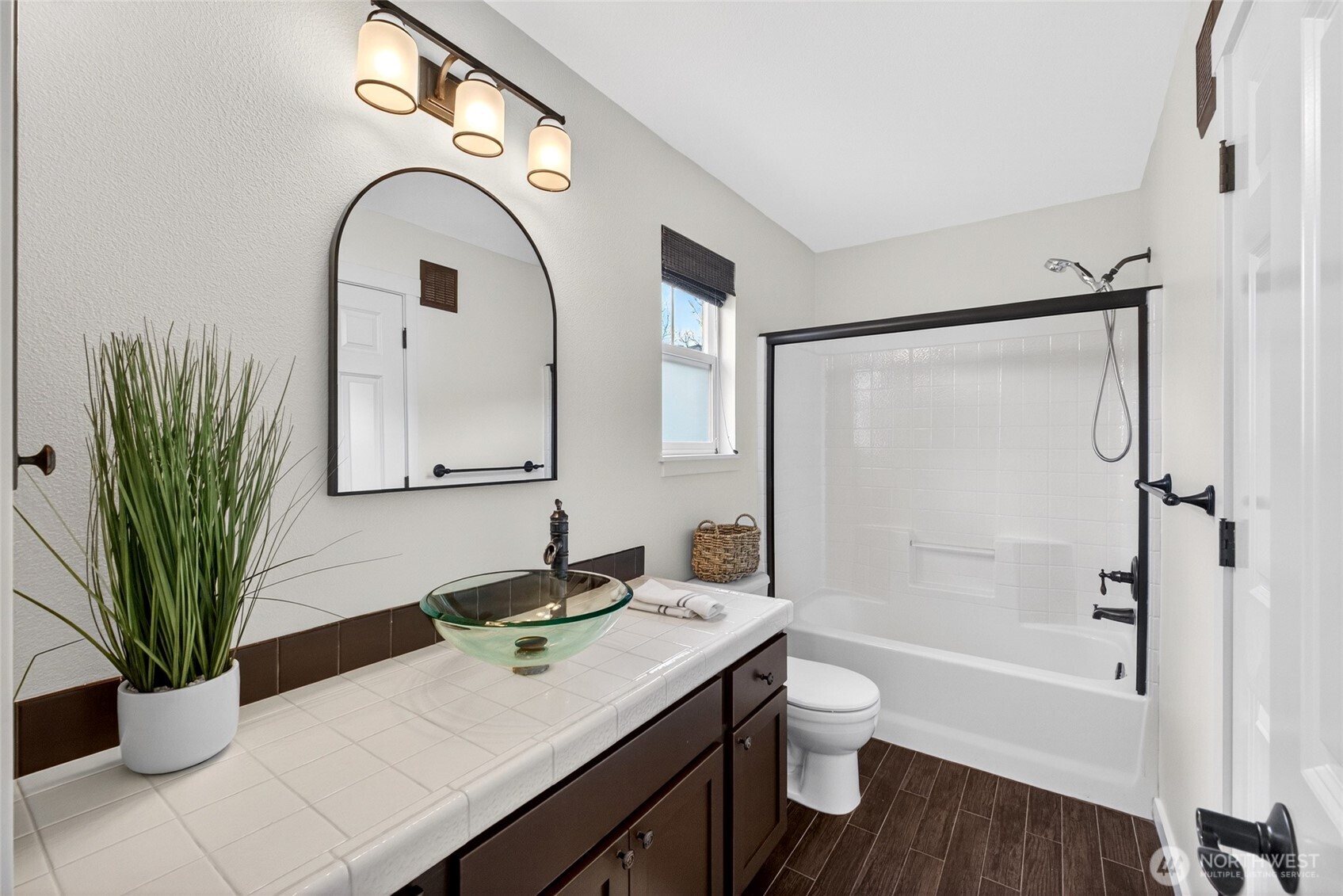 1697 NE Juneberry Street , Issaquah, WA 98029
