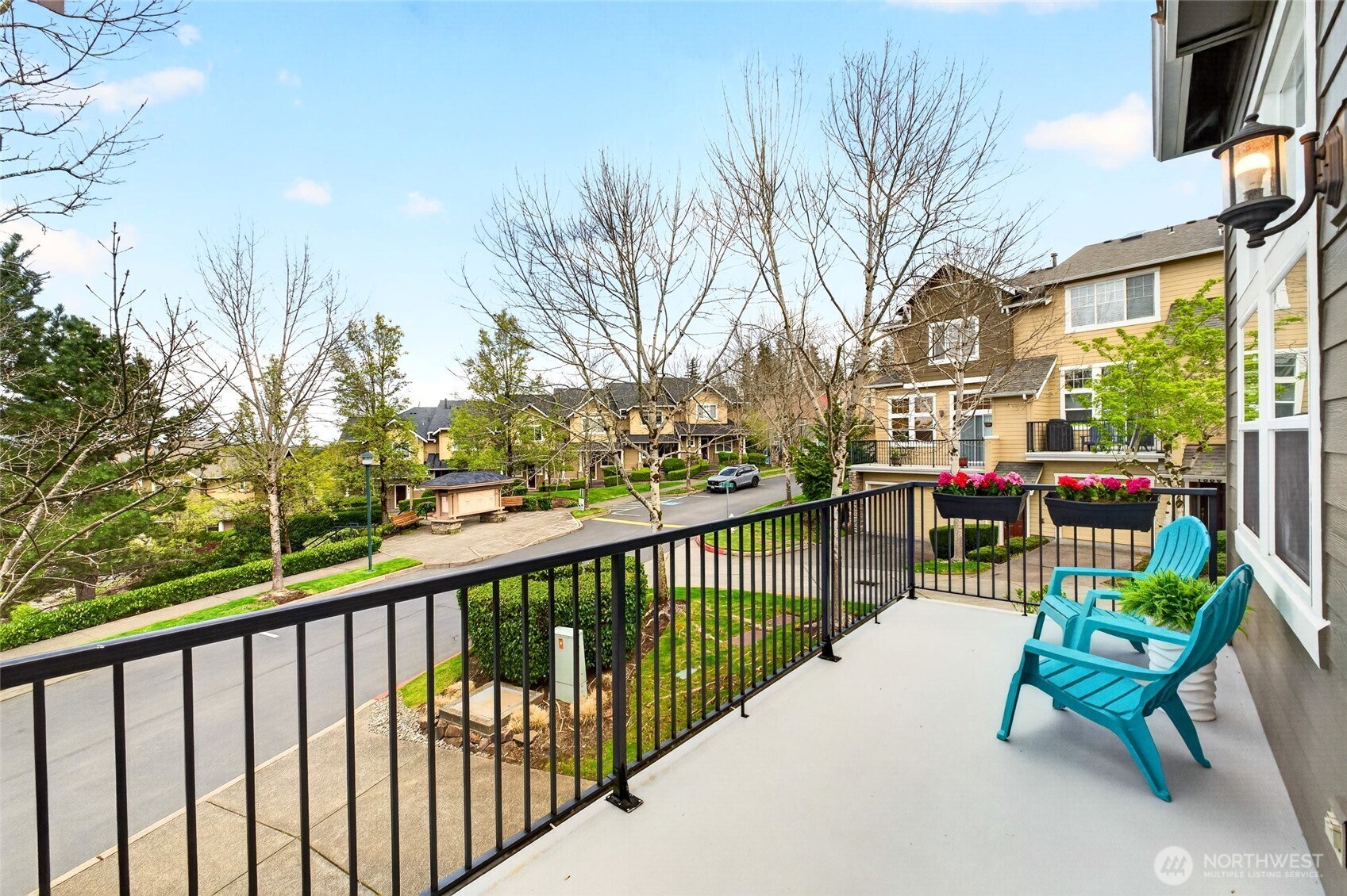 1697 NE Juneberry Street , Issaquah, WA 98029