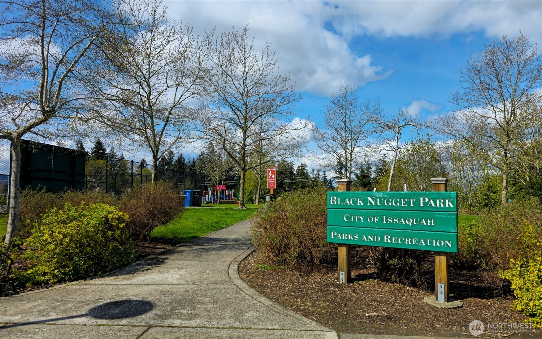 1697 NE Juneberry Street , Issaquah, WA 98029