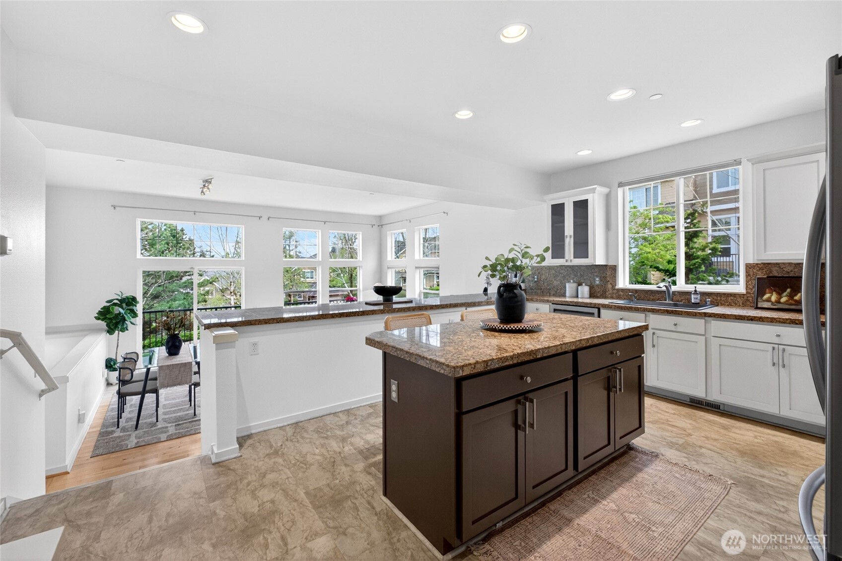1697 NE Juneberry Street , Issaquah, WA 98029