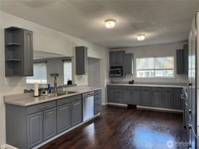 4608 141st Street E, Tacoma, WA 98446 - Photo 4