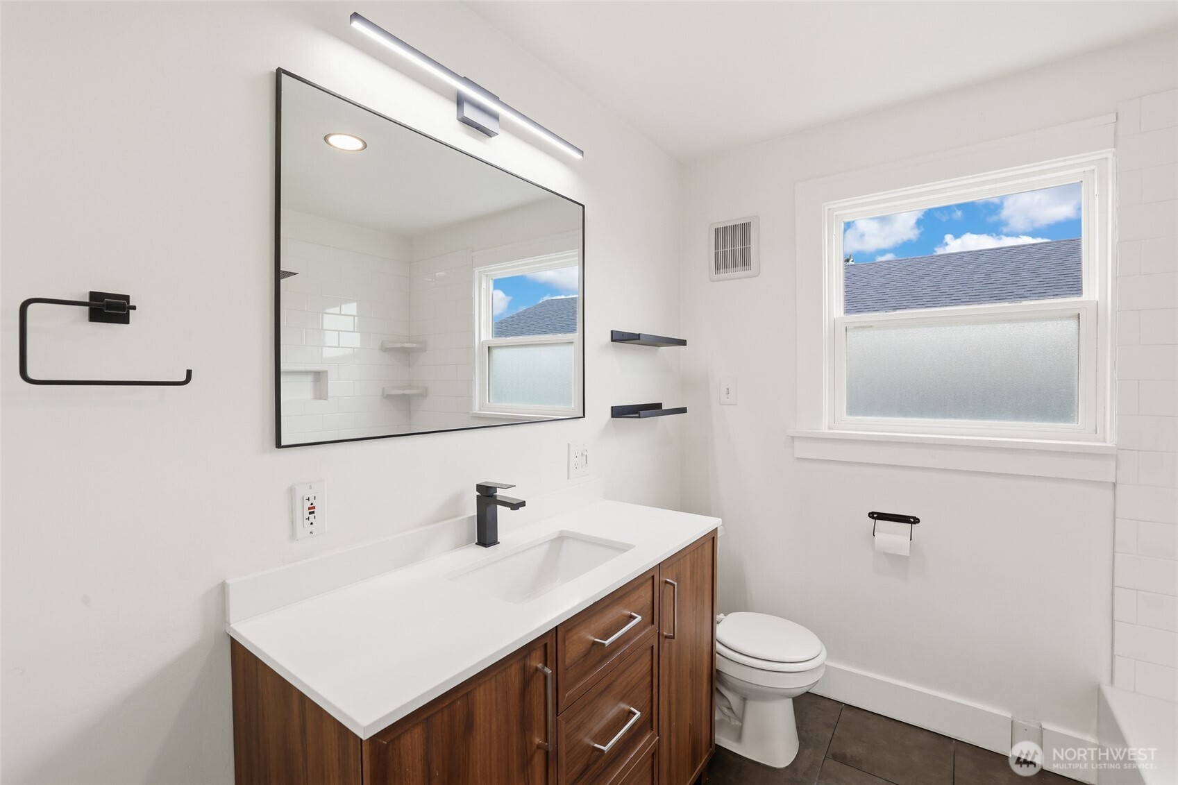 1545 S Prospect Street , Tacoma, WA 98405