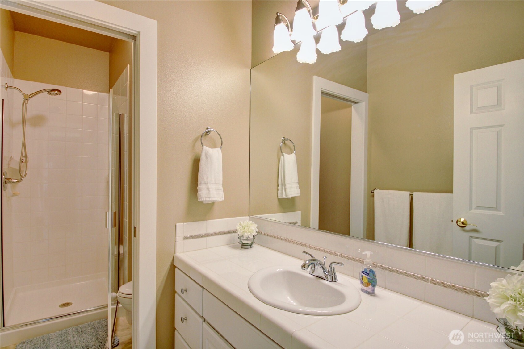 4304 Landmark Drive , Mount Vernon, WA 98274