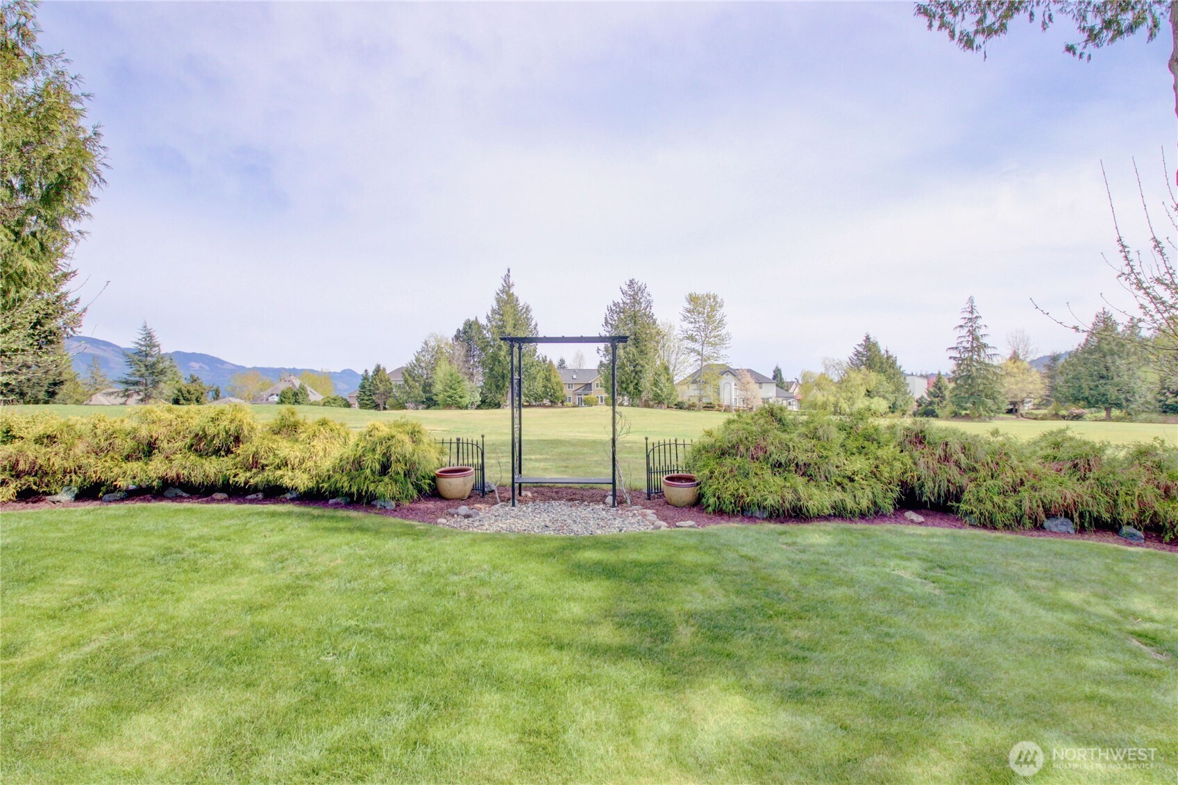 4304 Landmark Drive , Mount Vernon, WA 98274