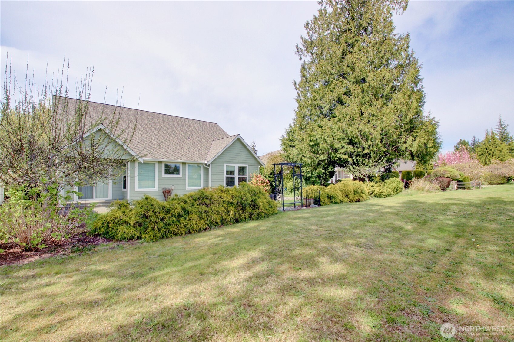 4304 Landmark Drive , Mount Vernon, WA 98274