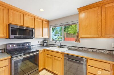 6113 95th Place NE, Marysville, WA 98270 - Photo 11
