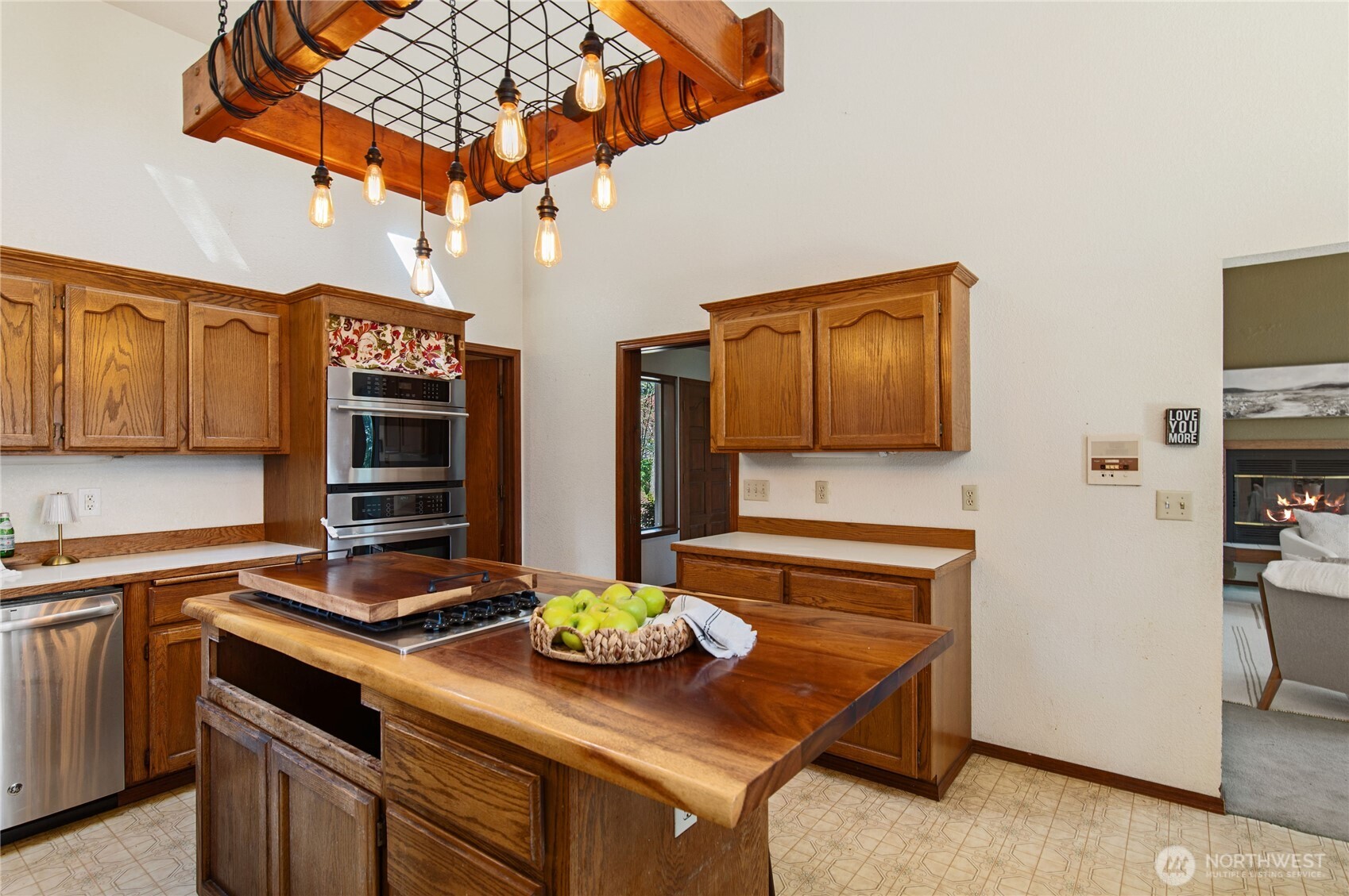 30 E Rainier Drive , Allyn, WA 98524