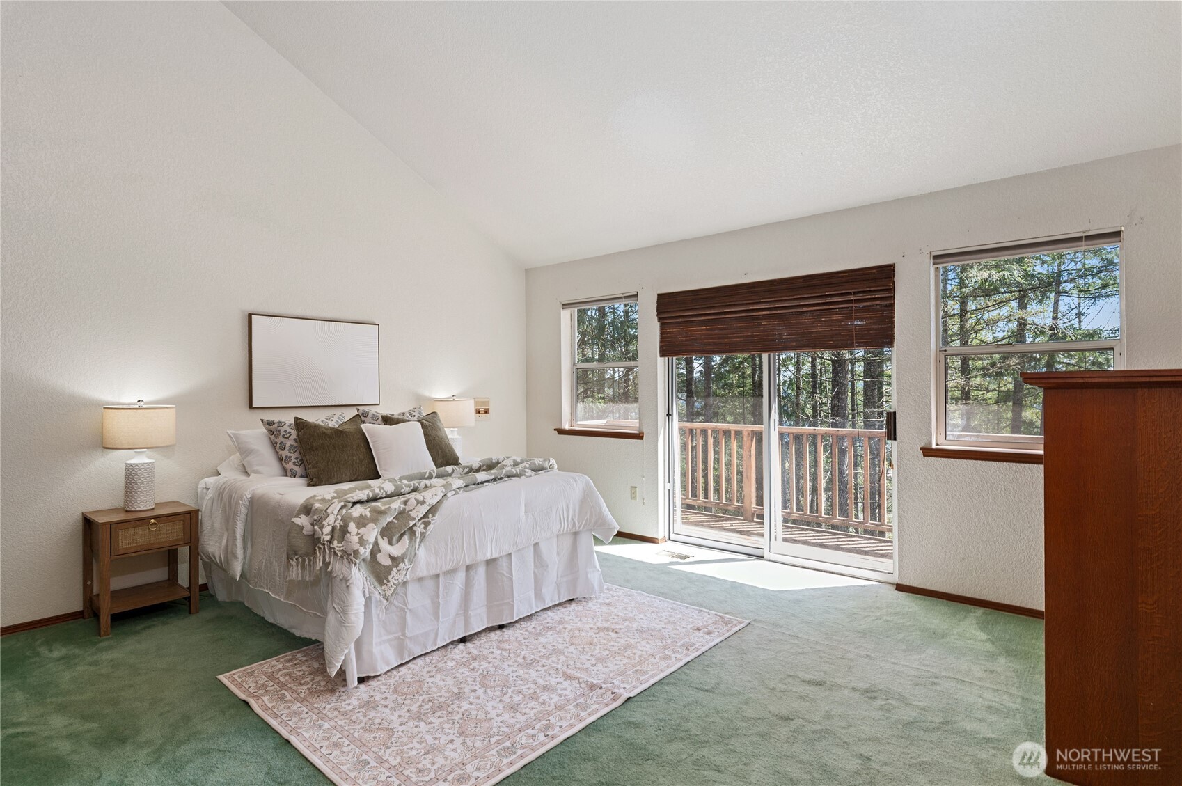 30 E Rainier Drive , Allyn, WA 98524