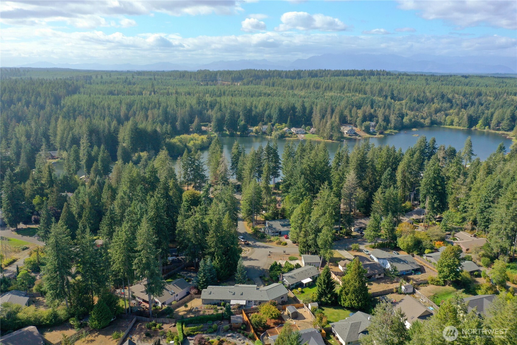 30 E Rainier Drive , Allyn, WA 98524