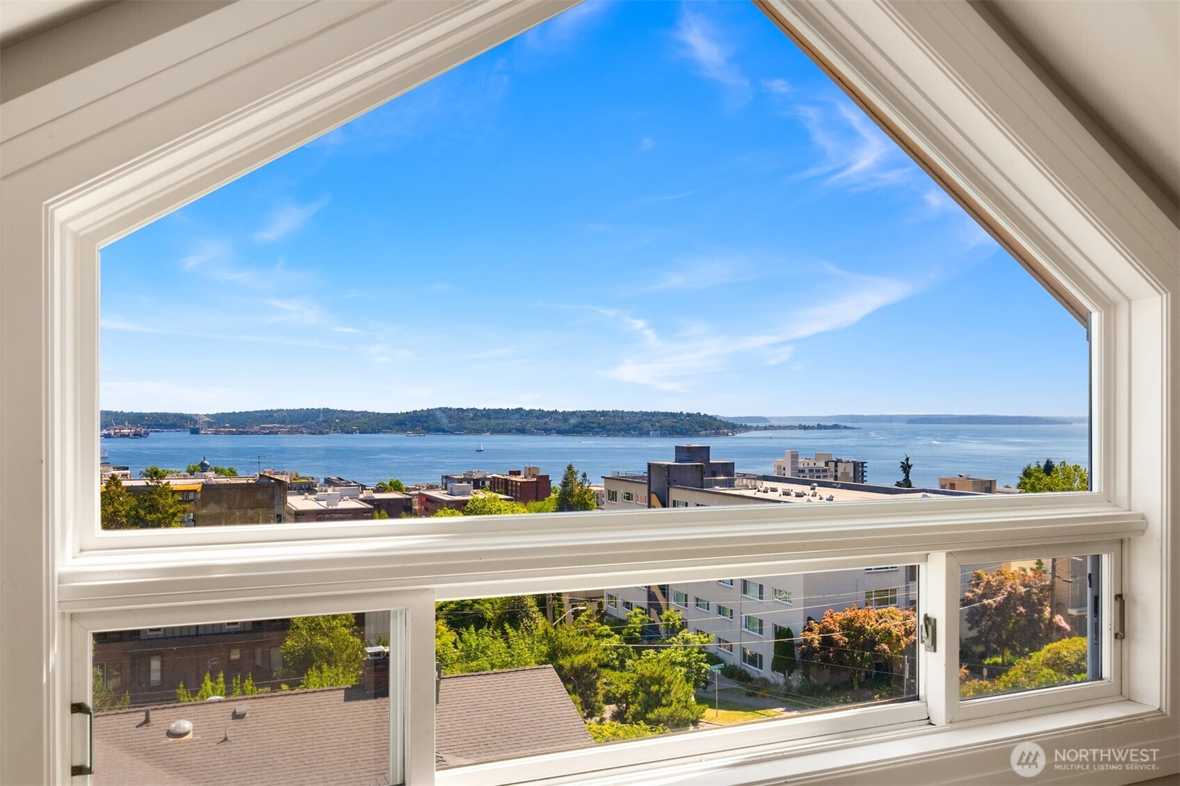 1012 2nd Avenue W, Seattle, WA 98119-3515