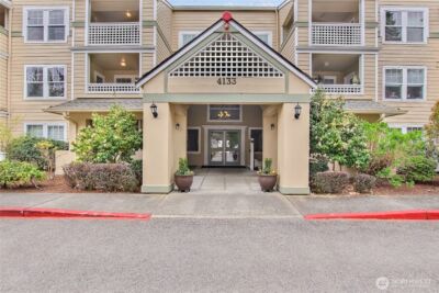 4133 224th Lane SE #202, Issaquah, WA 98029 - Photo 1