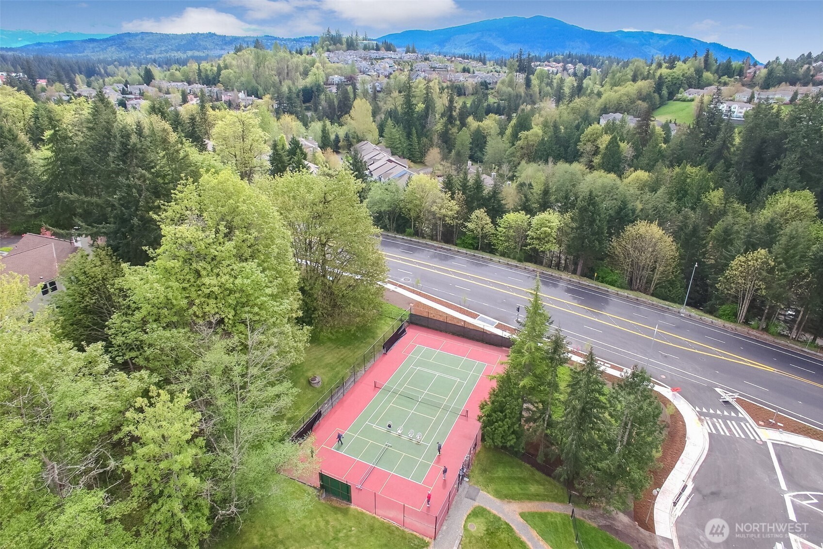 4133 224th Lane SE #202, Issaquah, WA 98029