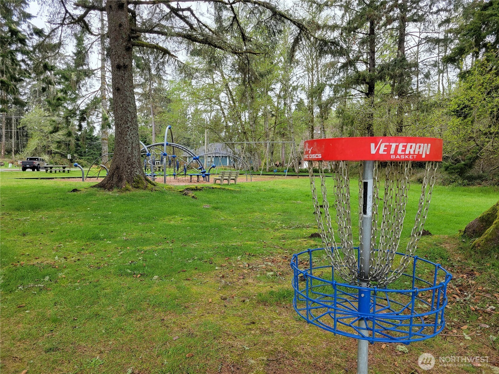 789 Mount Olympus Avenue SE, Ocean Shores, WA 98569-9748