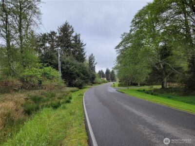 789 Mount Olympus Avenue SE, Ocean Shores, WA 98569-9748 - Photo 5