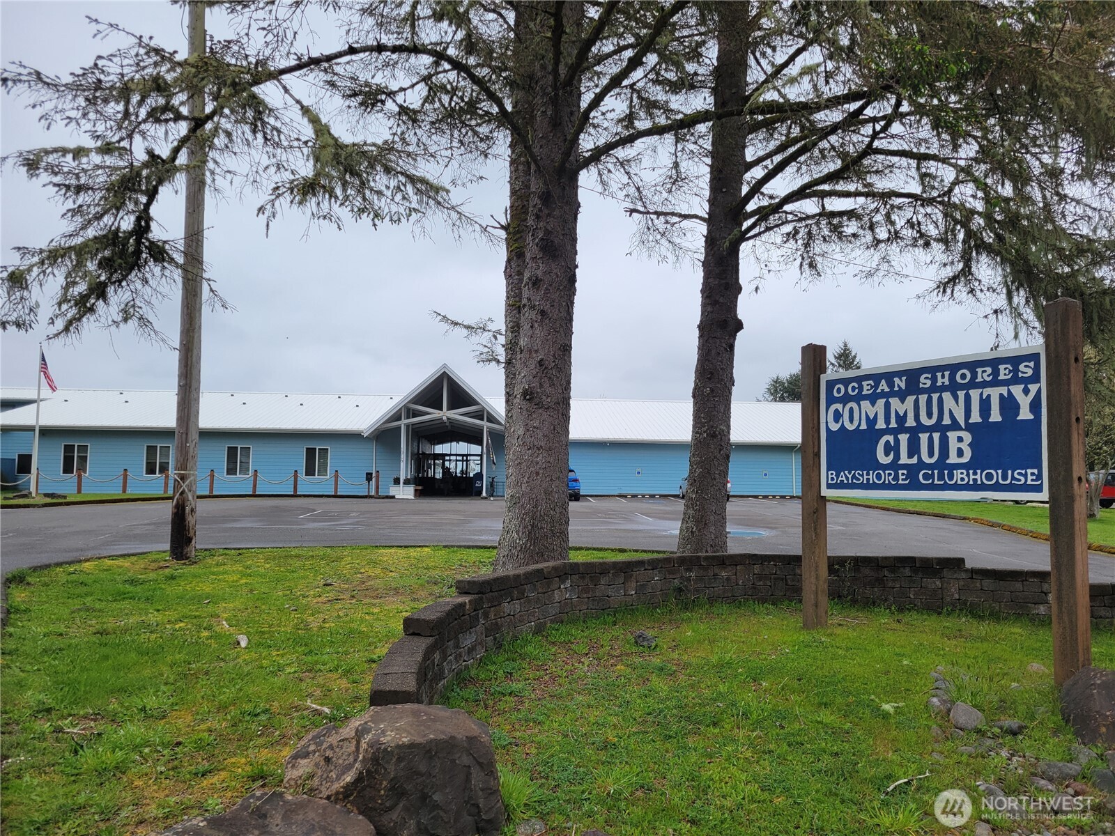 789 Mount Olympus Avenue SE, Ocean Shores, WA 98569-9748