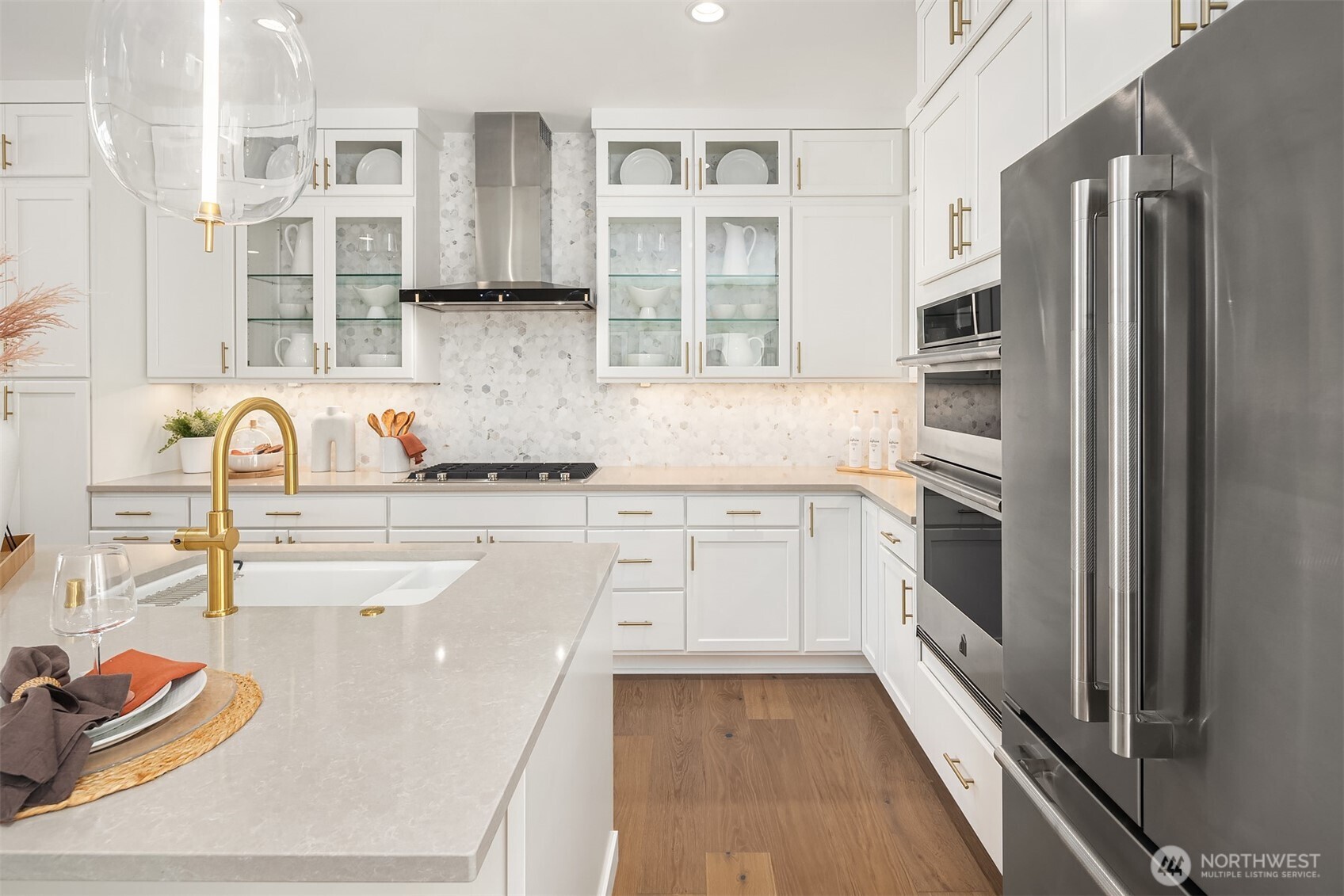 10810 (HS 52) 120TH Lane NE #B, Kirkland, WA 98033