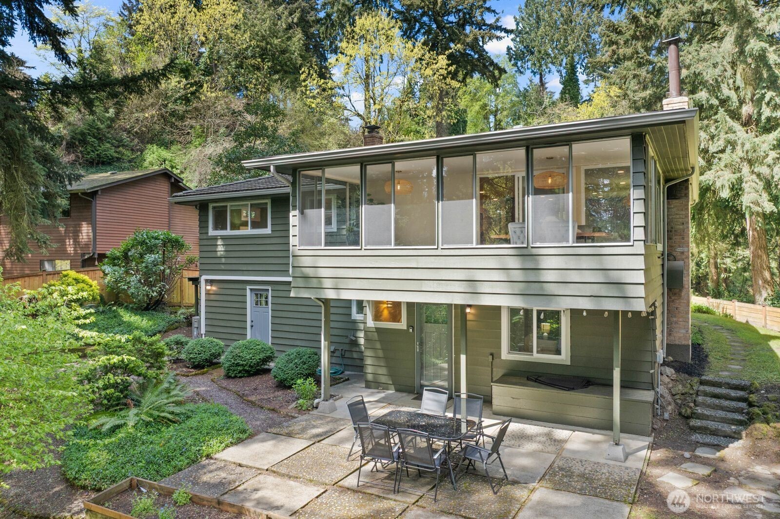 21866 35th Avenue S, SeaTac, WA 98198