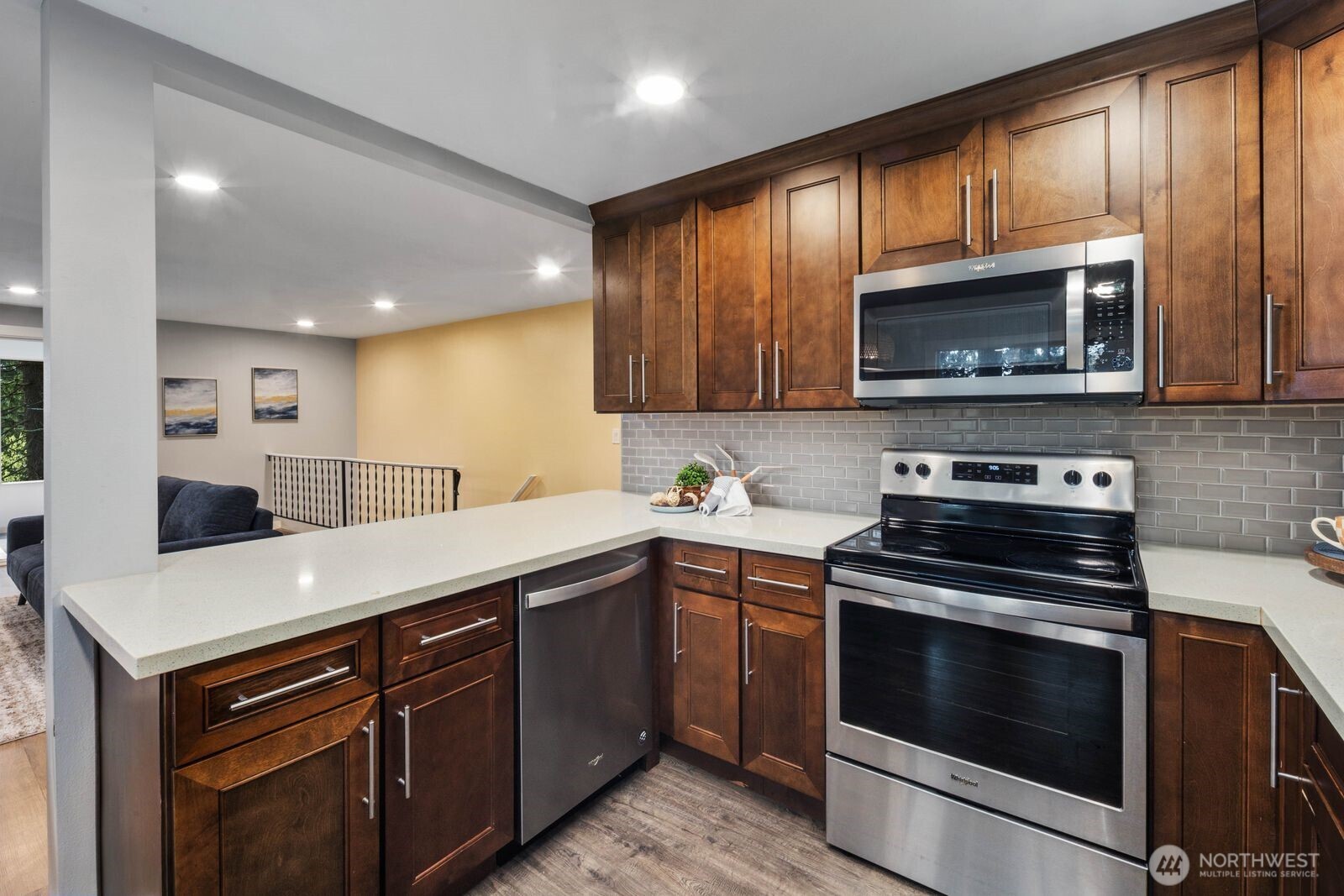 21866 35th Avenue S, SeaTac, WA 98198
