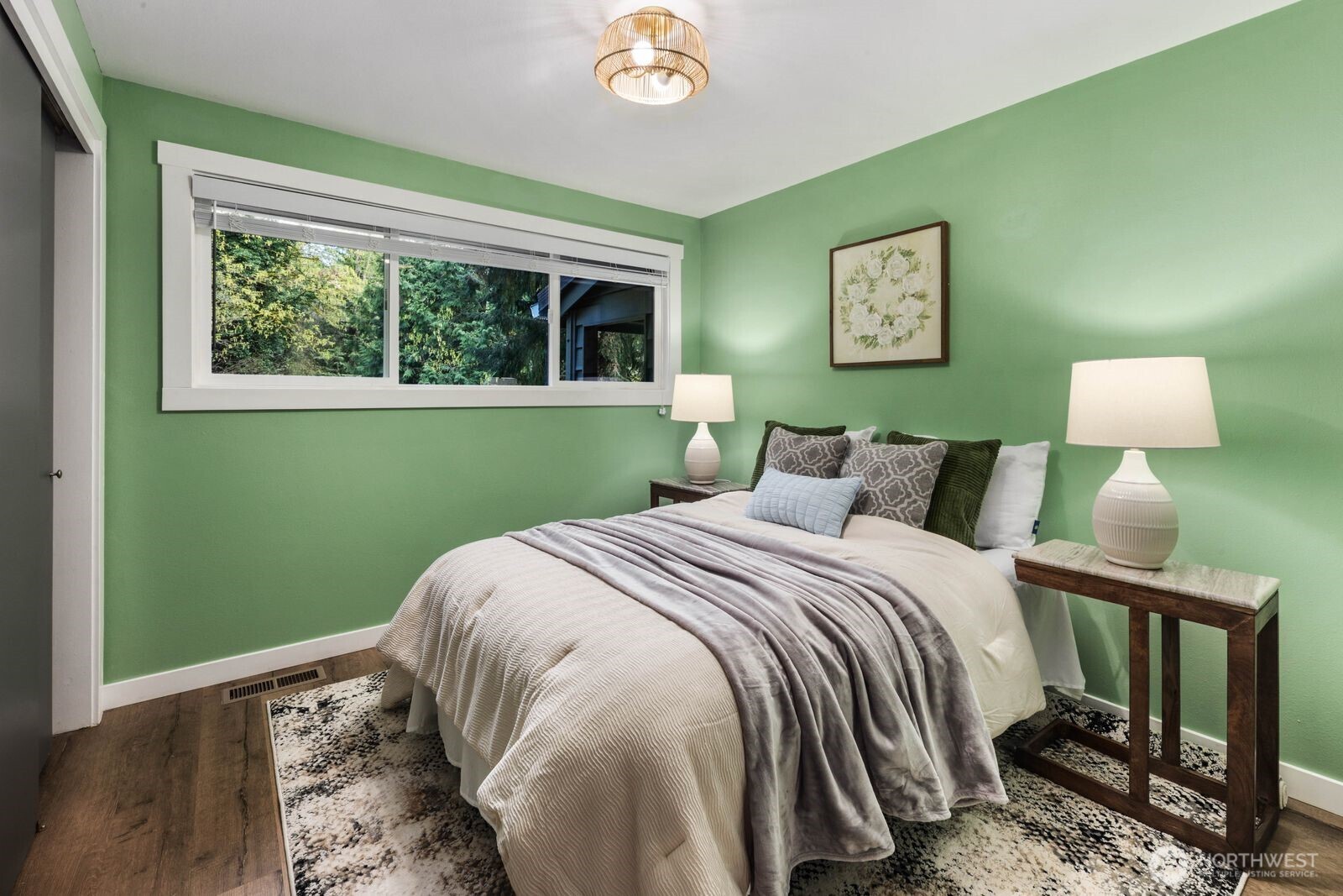 21866 35th Avenue S, SeaTac, WA 98198
