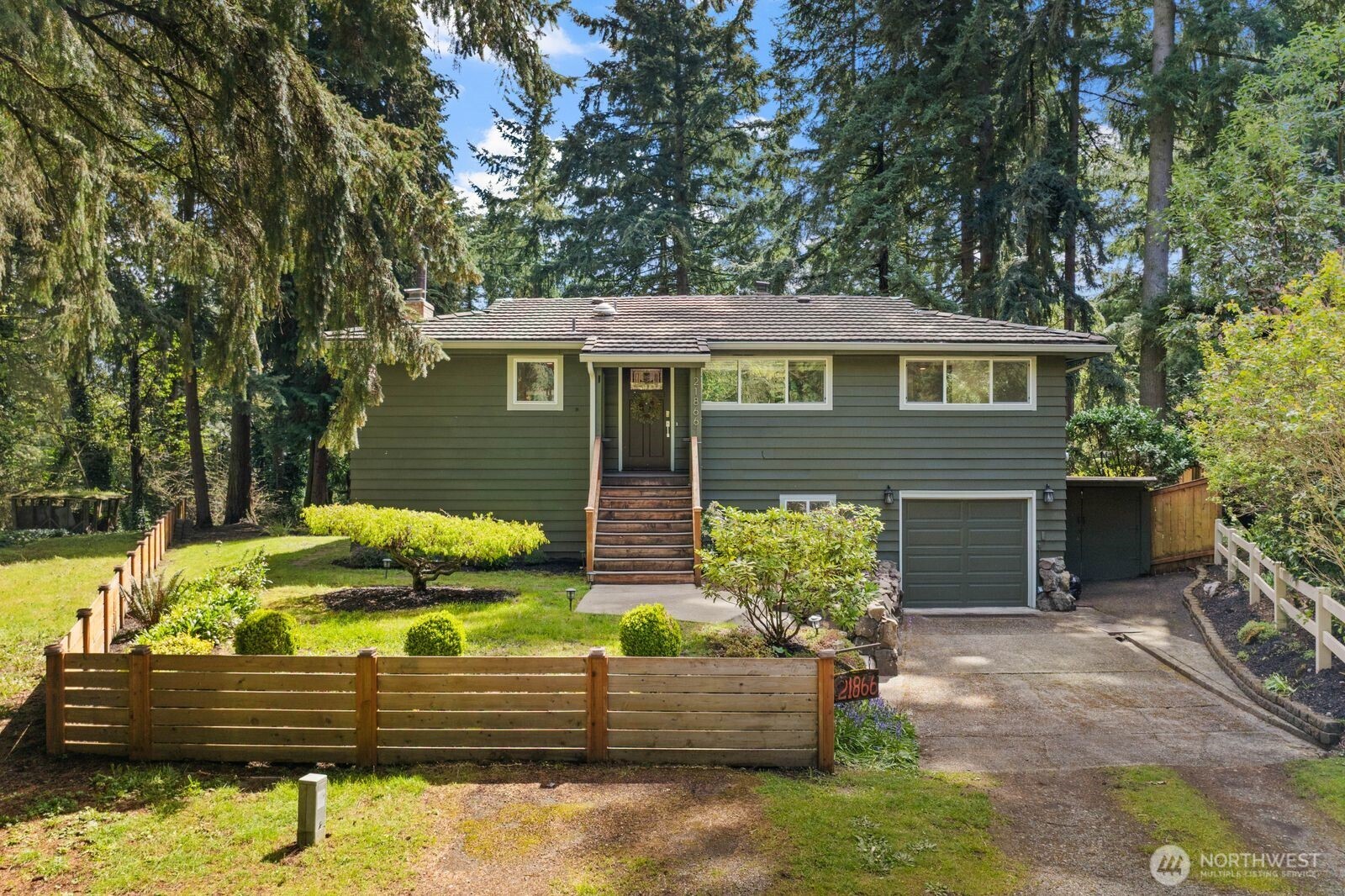 21866 35th Avenue S, SeaTac, WA 98198