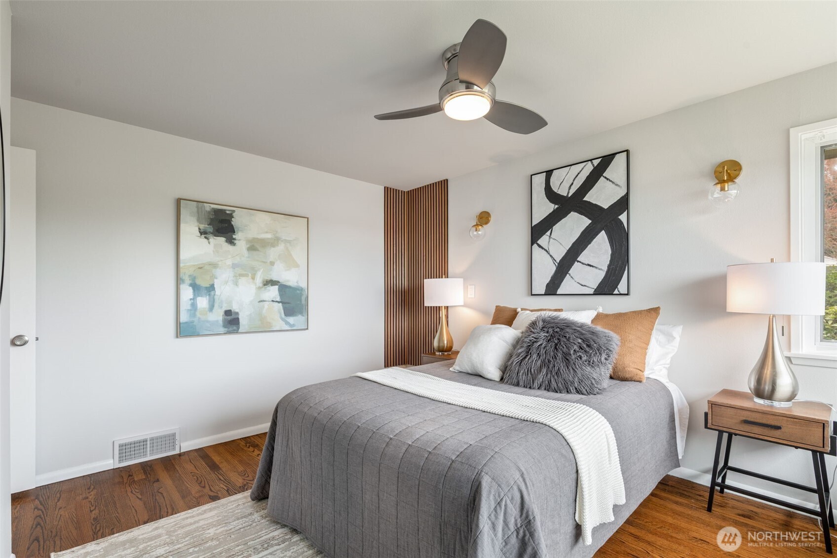7127 S Sunnycrest Road , Seattle, WA 98178