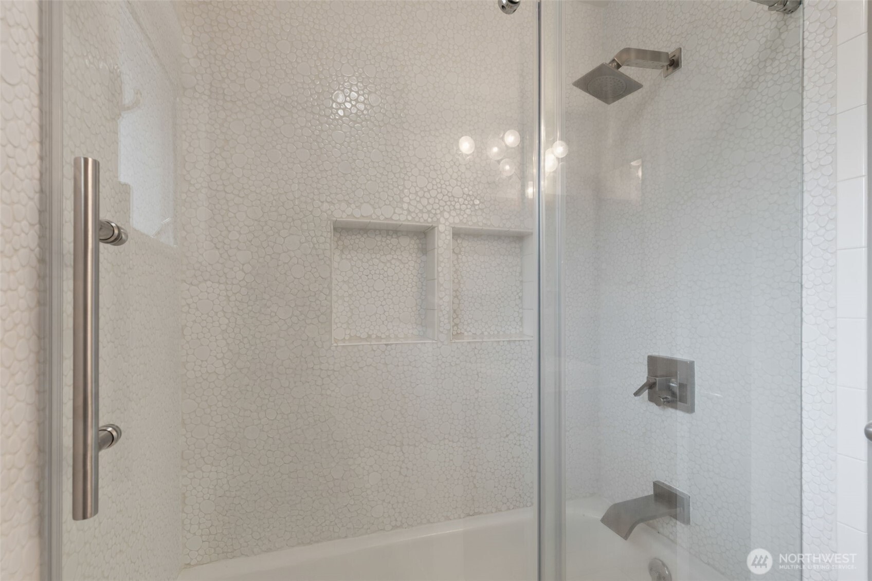 7127 S Sunnycrest Road , Seattle, WA 98178