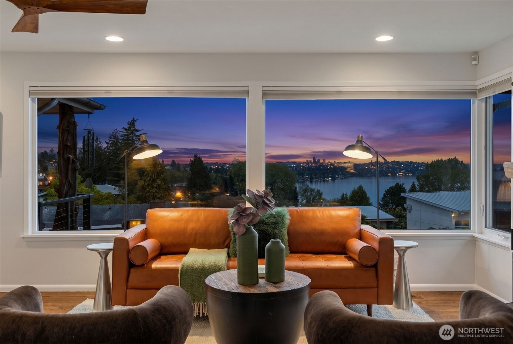 7127 S Sunnycrest Road , Seattle, WA 98178
