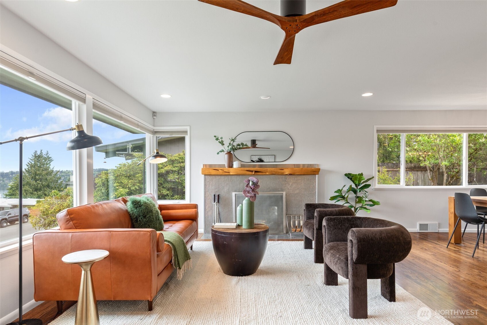 7127 S Sunnycrest Road , Seattle, WA 98178