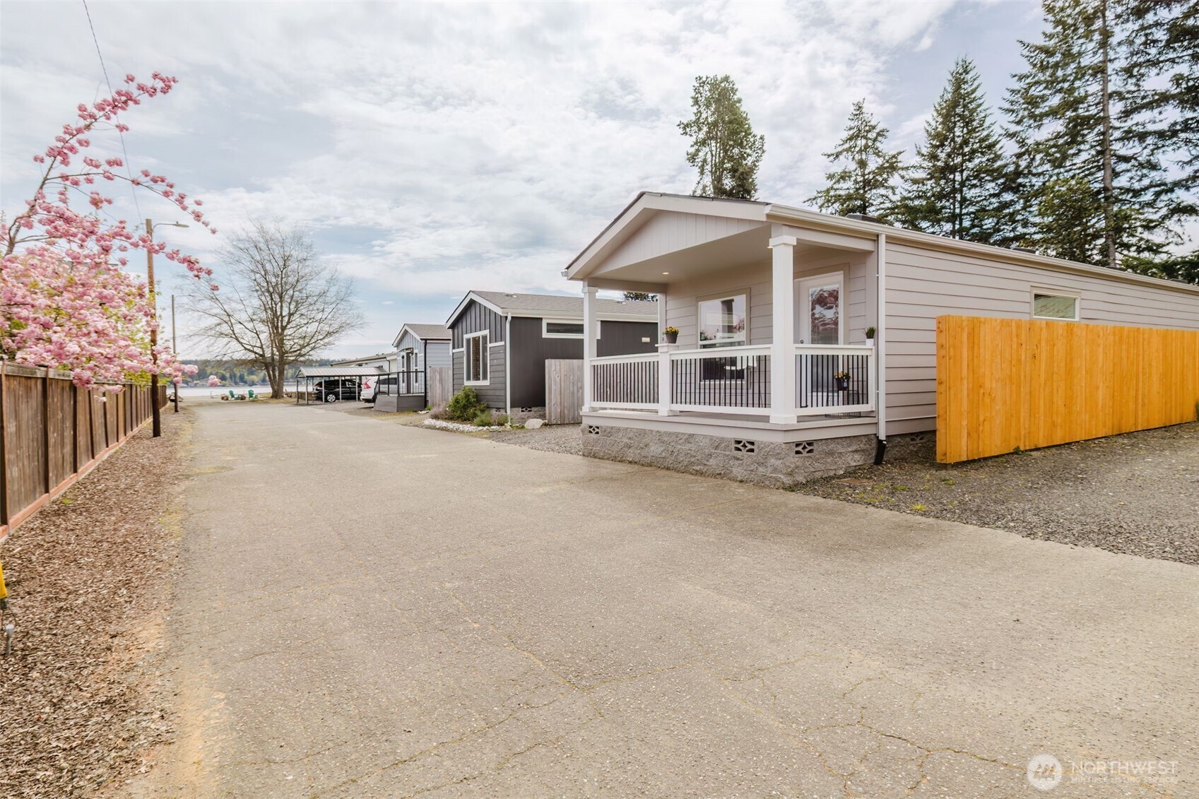 60 NE Kappert Cove Road , Belfair, WA 98528