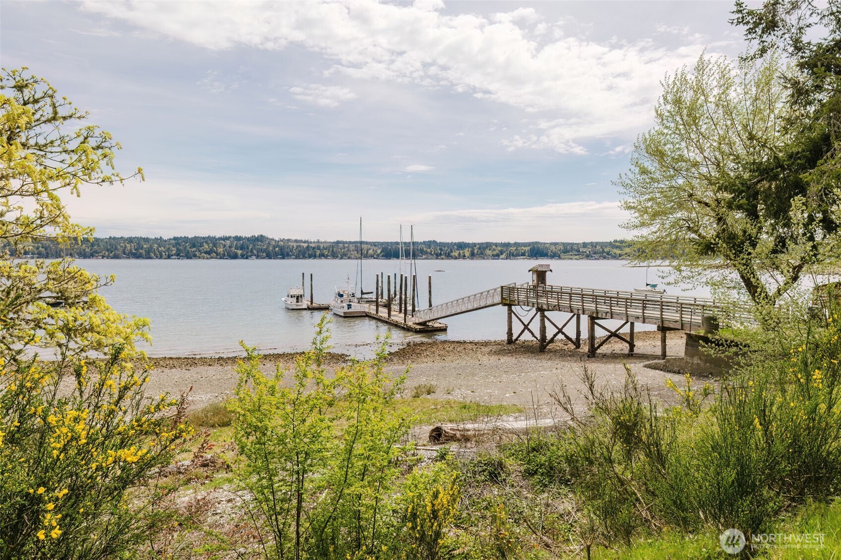 60 NE Kappert Cove Road , Belfair, WA 98528