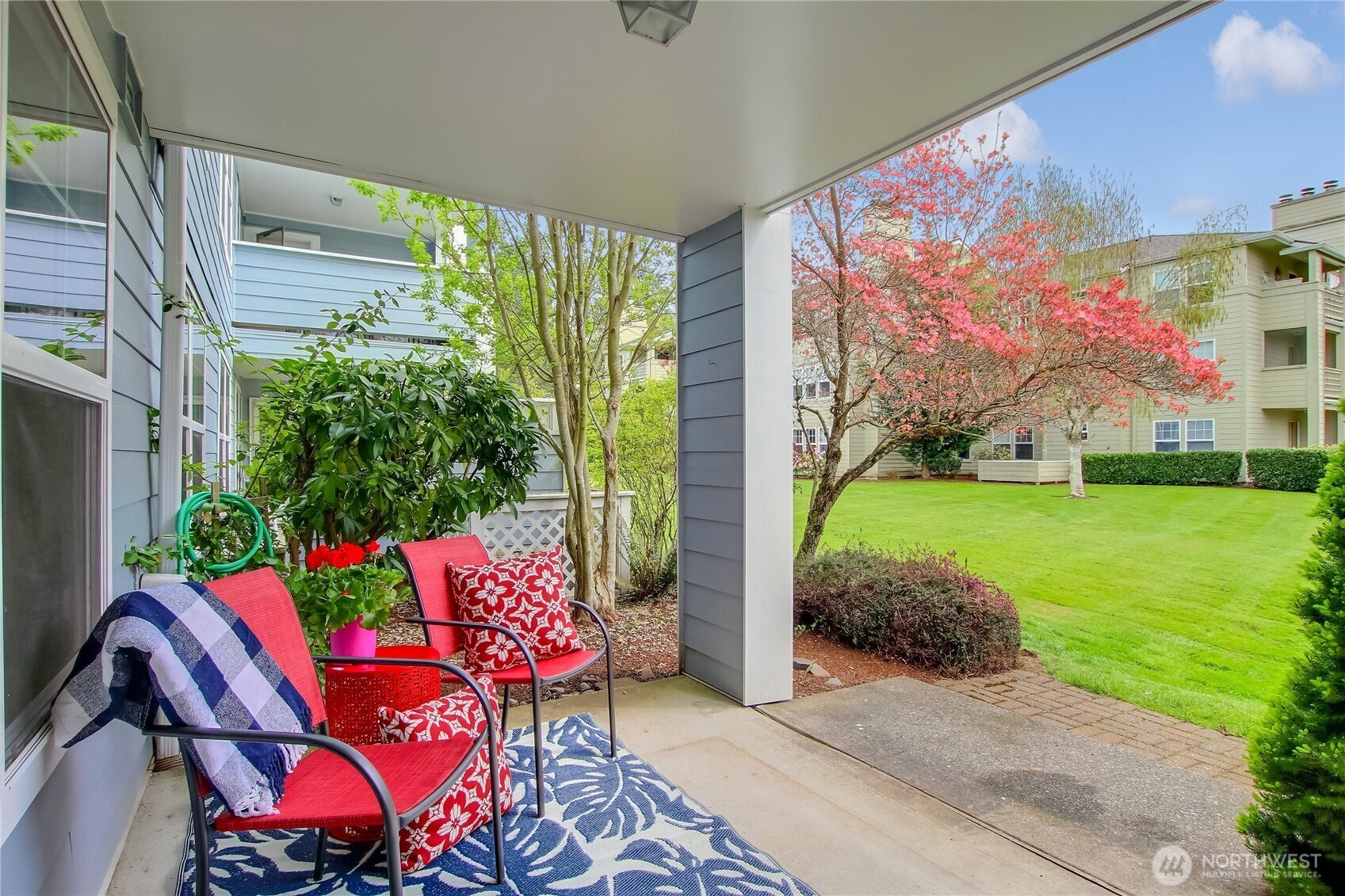 4081 224th Lane SE #107, Issaquah, WA 98029