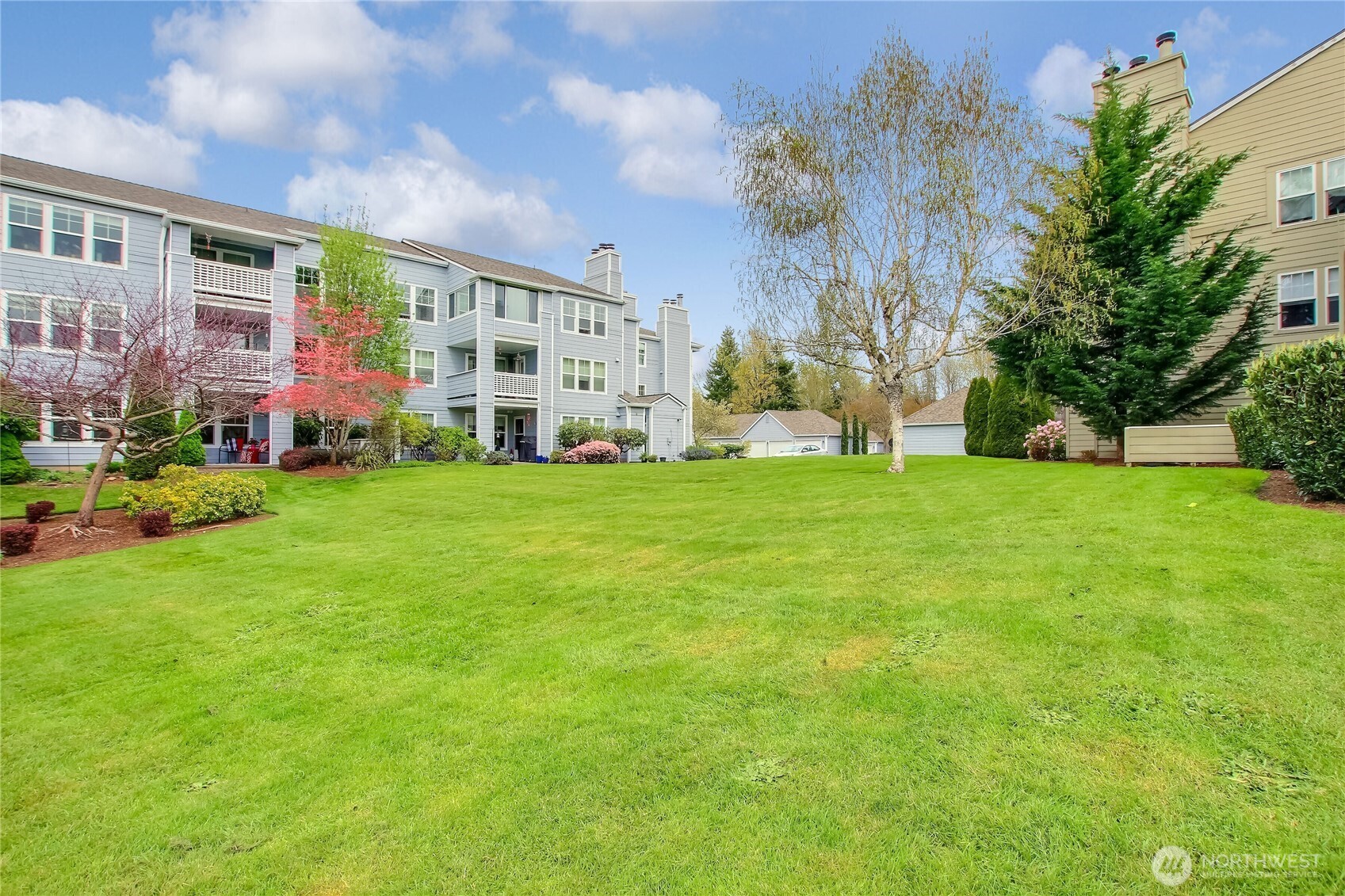 4081 224th Lane SE #107, Issaquah, WA 98029