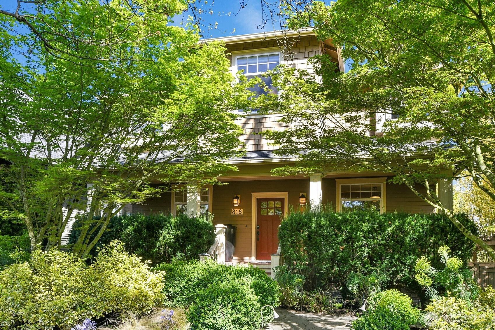 818 24th Avenue #A, Seattle, WA 98122-4864